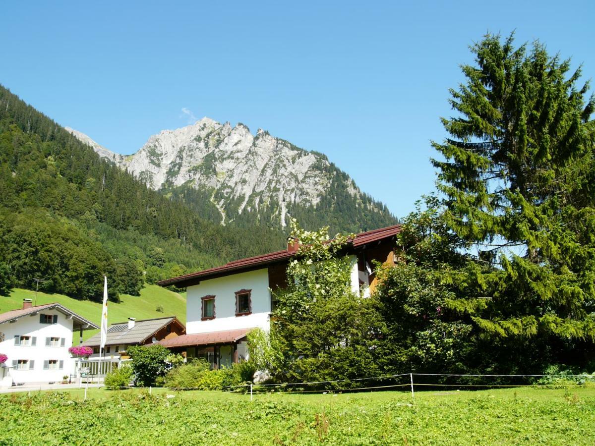 Appartements Burtscher Klosterle am Arlberg Eksteriør billede